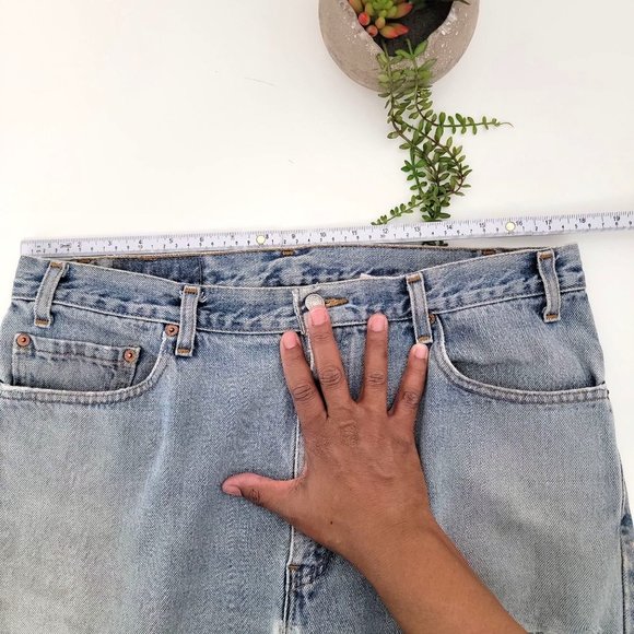 Levi's 505 VTG Made in USA Regular Fit Straight Leg Destroyed Jeans Size 36x30 - Picture 8 of 12